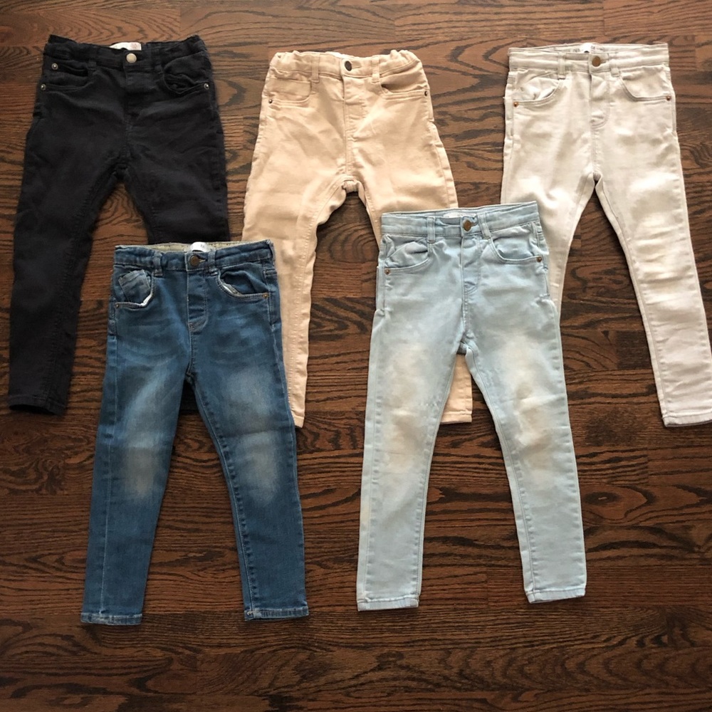 BUNDLE: Five Pairs of Boys Zara Jeans 👖
